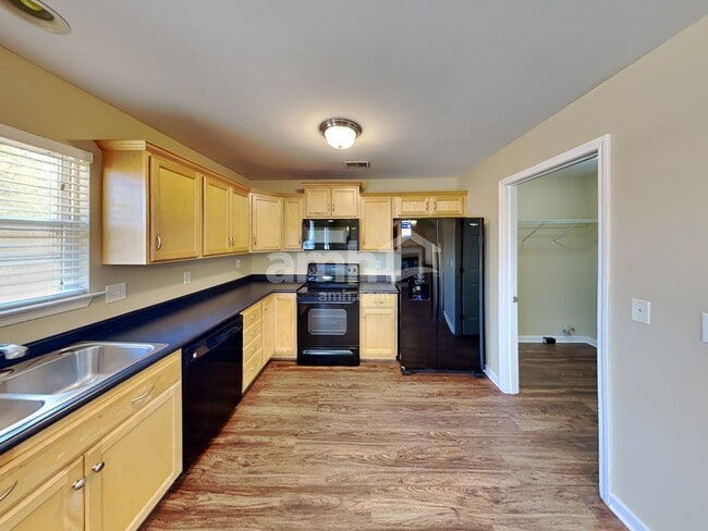 Photo - 4205 Nandina Ct