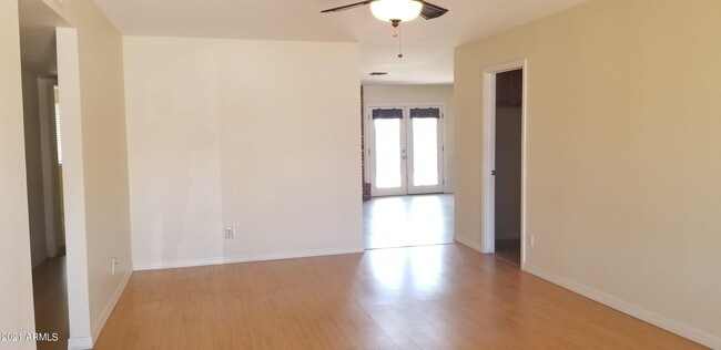 Photo - 3825 W Libby St