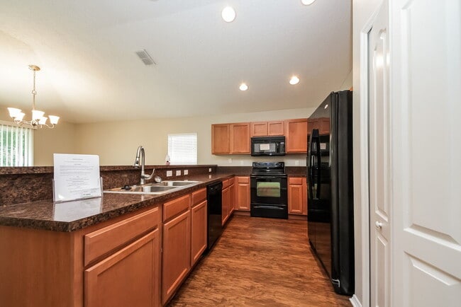 11738 Silver Hill Dr
