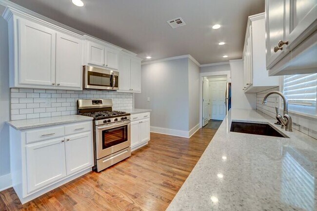 Photo - Classic Charm With All New Amenities 3/2 House!