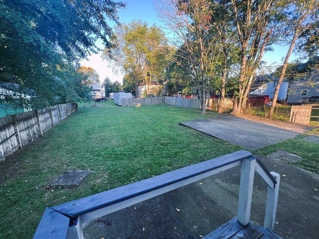 Photo - 708 Johnson St