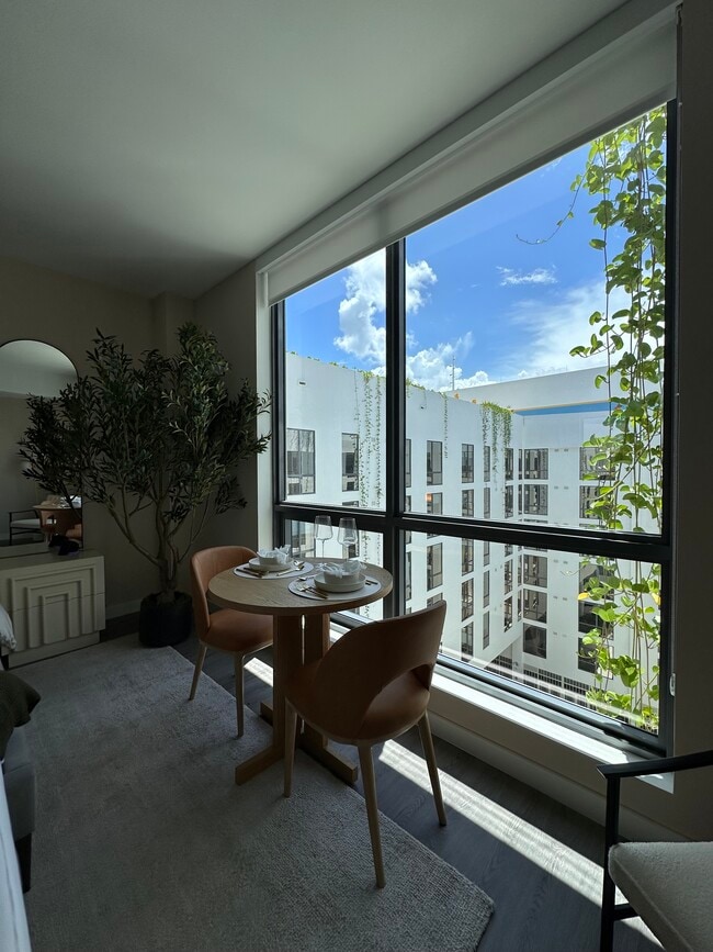 Photo - 264 NW 31st St Unit S