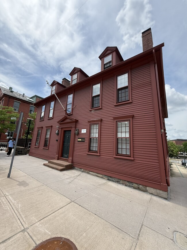 Building Photo - 203 S Main St Unit 2A