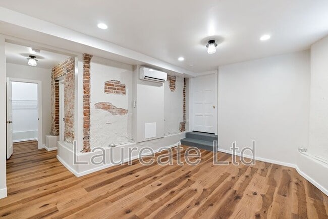 Photo - 1126 Lafayette St Unit #5