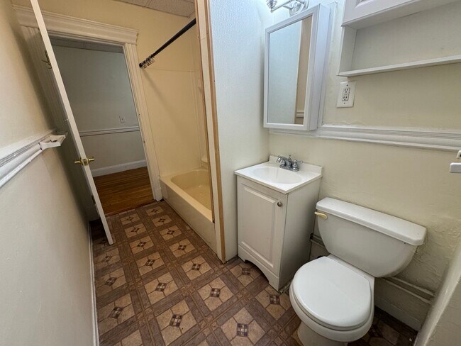 Photo - 386 Riverway Unit #3