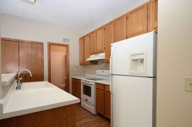Photo - Beautiful 2 Bedroom 2 Bathroom in Convenient Woodbury Location!