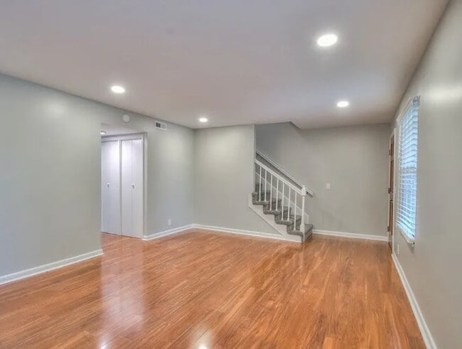 Photo - 5506 Country Dr