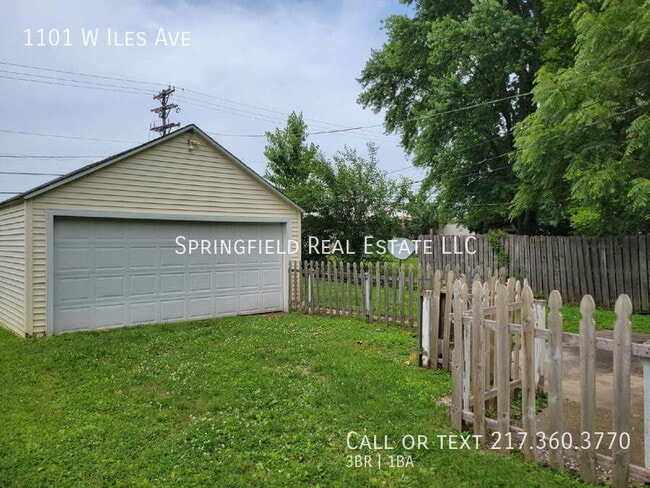 Photo - 1101 W Iles Ave