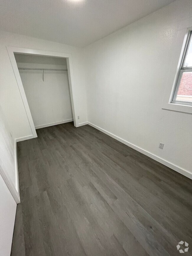 Building Photo - 477 N Adams Ave Unit 477 N Adams Ave B Rental