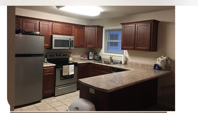 Photo - 1104 N Elm St Unit #C