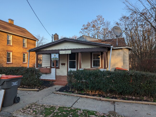 Photo - 2708 5th Ave