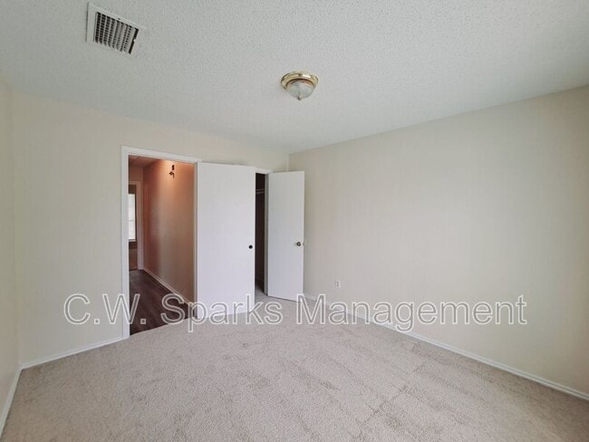 Photo - 926 Westover Dr