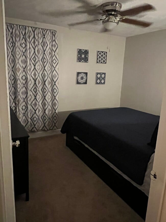 Photo - 2008 Robin Rd