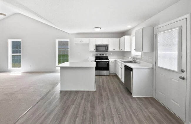 Photo - 5612 Tealbrook Dr