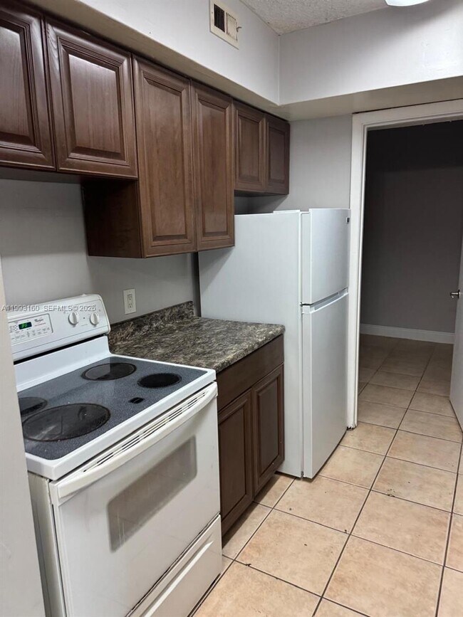 Photo - 5780 Rock Island Rd Unidad 362