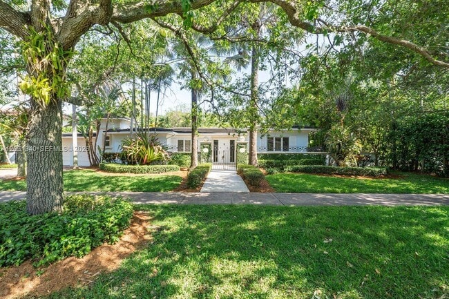 Photo - 1037 Alfonso Ave