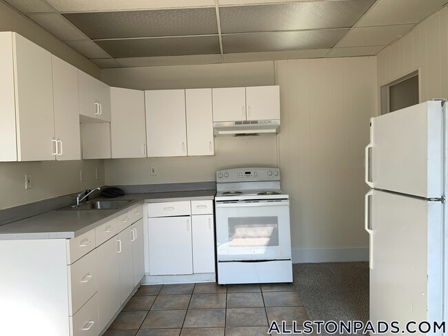 Photo - 439 Cambridge St Unidad 33