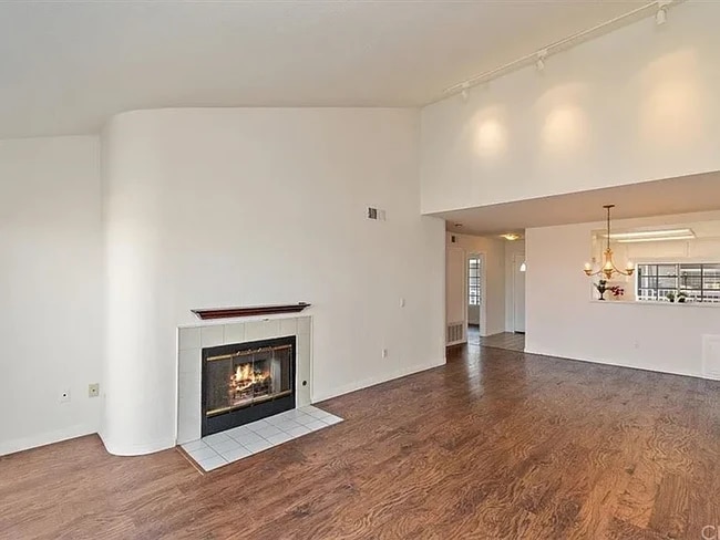 Building Photo - 1414 Brett Pl Unit 329