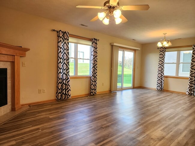 Photo - 3512 McLaughlin Dr