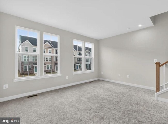 Photo - 4945 DUNHAVEN Dr