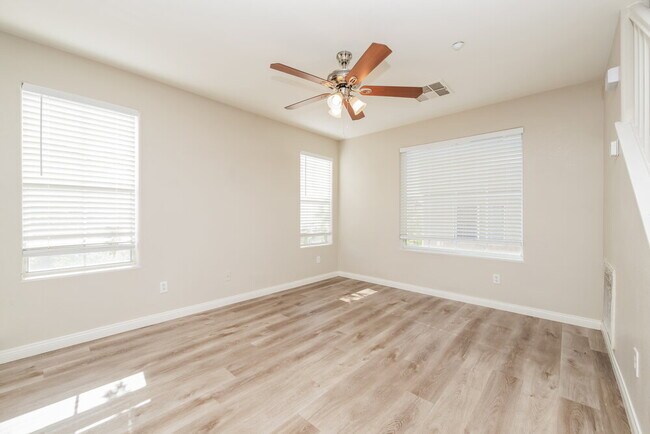 Photo - 8933 Jaquita Ave