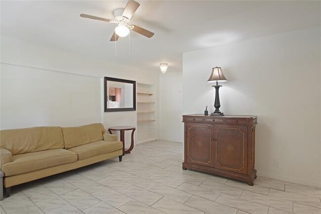 Photo - 1038 NW 7th Ave Unidad A