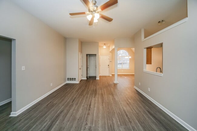 Photo - 965 Parham Drive