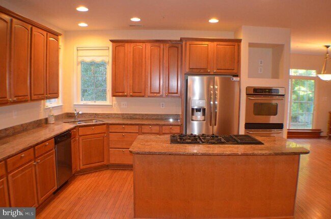 Photo - 11818 Tregiovo Pl