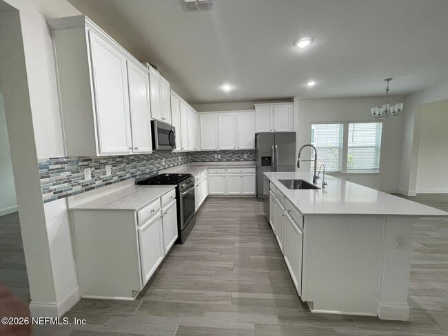 Photo - 182 Pine Candle Way