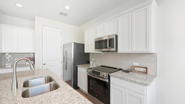 Photo - 2133 Hofstaat