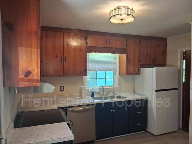 Photo - 1317 Ross Dr