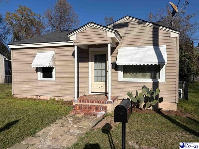 Photo - 426 Manor Cir