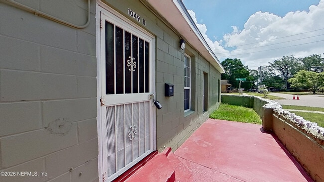 Photo - 1049 Pippin St