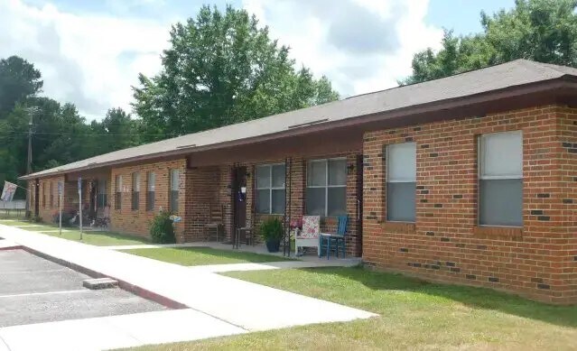 Photo - 304 Julia Cir