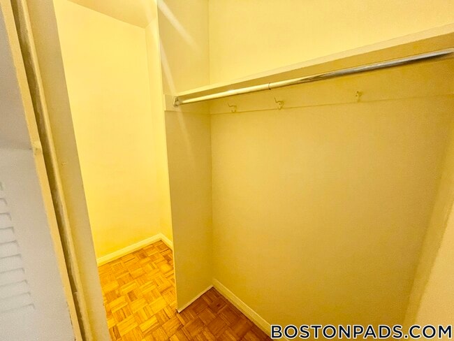 Photo - 125 Chiswick Rd Unidad 114