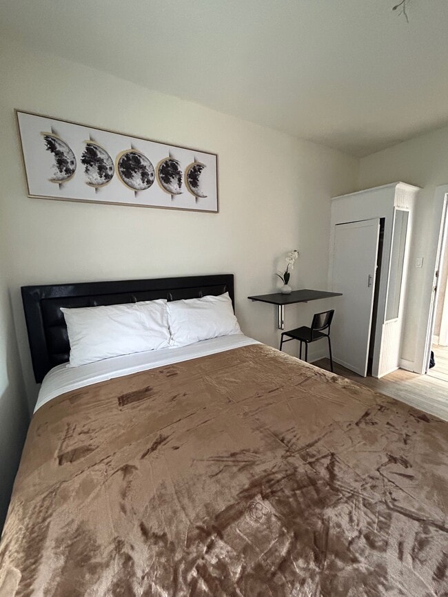 Photo - Furnished on Flint