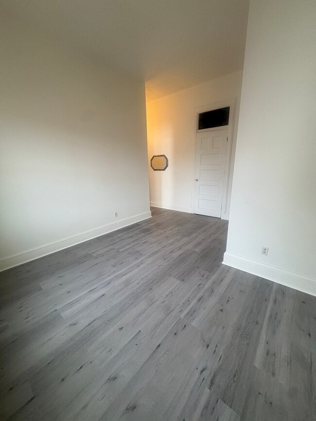 79 4th St