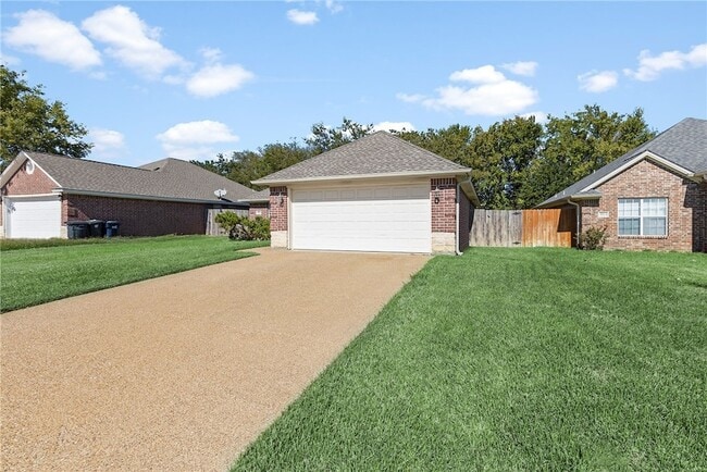 Photo - 3511 Farah Dr
