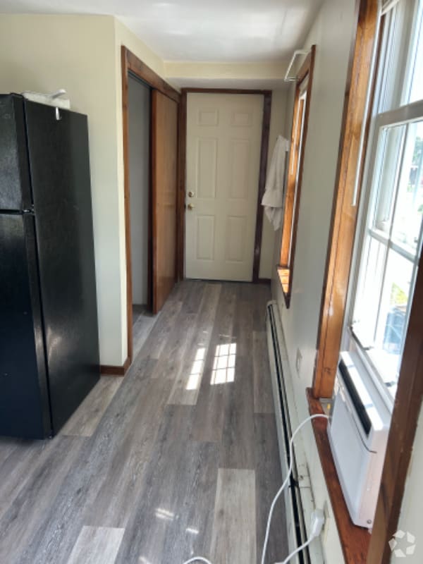 Building Photo - 5 C Grove St Rental