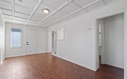 Photo - 3825-3524 Crestmore Rd