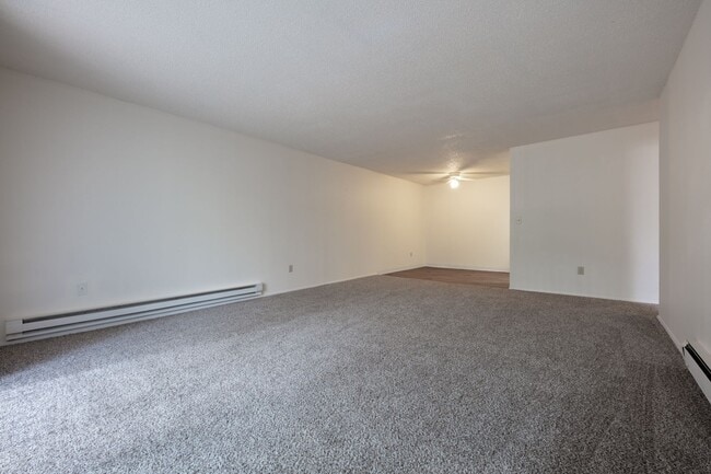 Crestview West Apartments