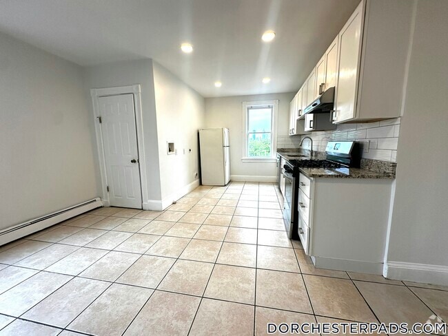 Building Photo - 30 Humphreys Pl Unit 2 Rental