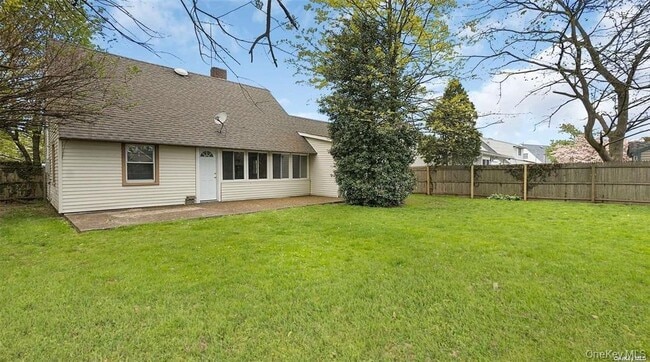 Photo - 26 Carriage Ln