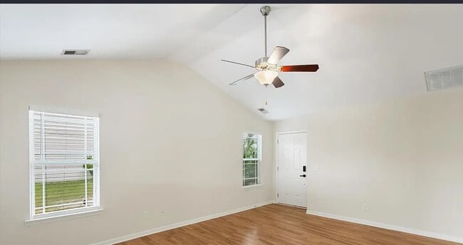 Photo - 21 Millwood Lake Dr