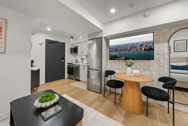 Photo - 168 McCaul St Unit SI ID1389235P