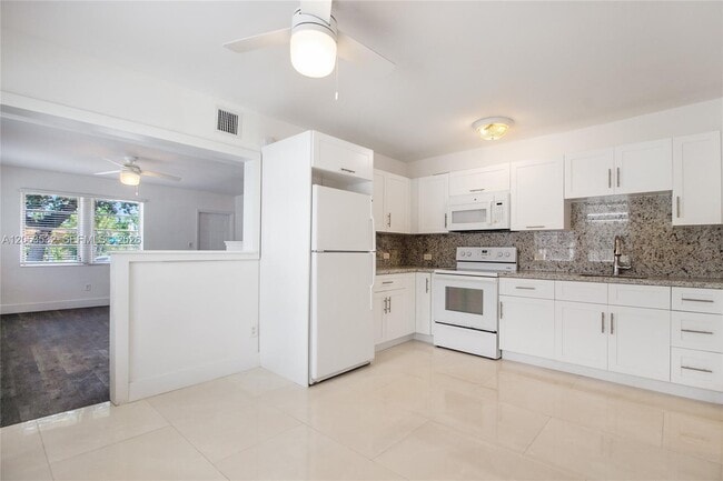 Photo - 2352 SW 26th Ln