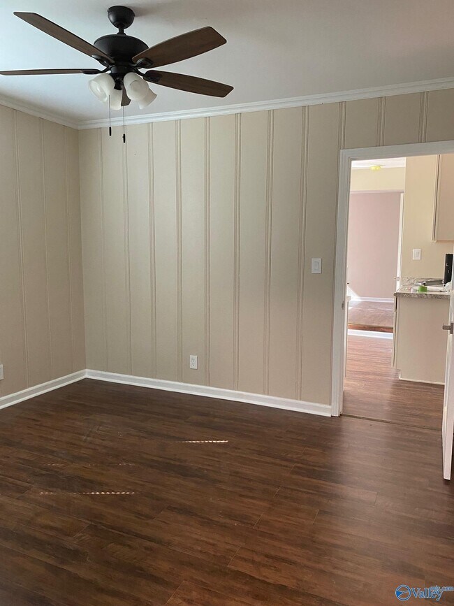 Photo - 3609 Lakewood Dr NW