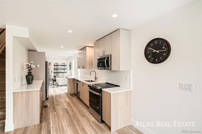 Photo - 115 W 2nd Ave