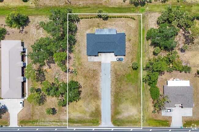 Building Photo - 255 Rotonda Blvd W Rental