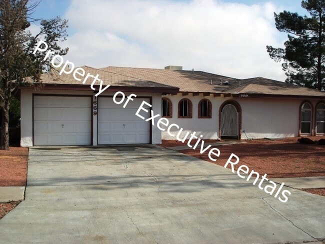Photo - 1669 Regal Ridge St House